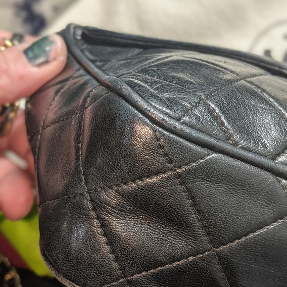 Chanel Vintage Black Lambskin Front Pocket Camera Bag × 1 - Picture 4 of 8